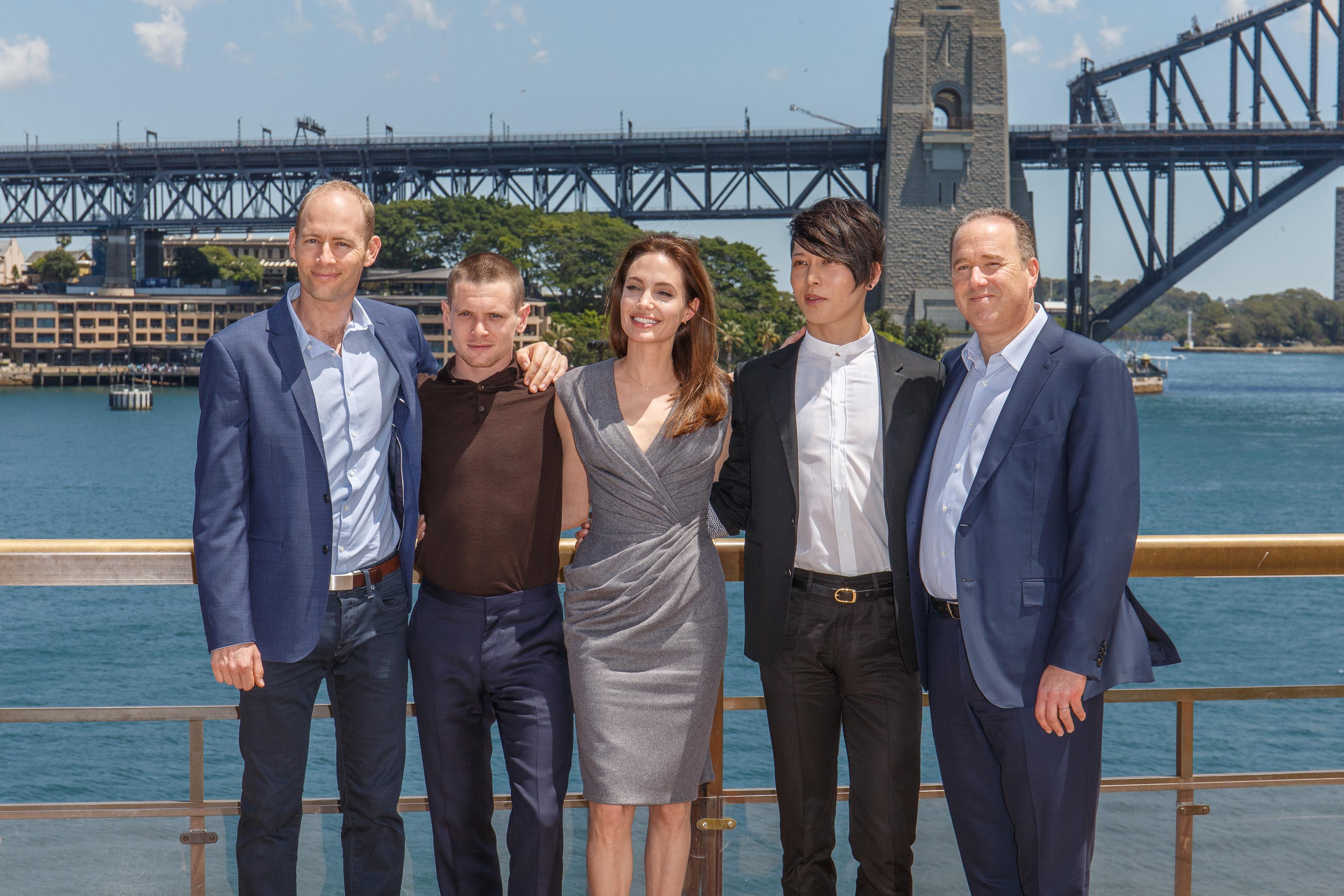 Angelina Jolie celebrates &#039;Unbroken&#039; at Sydney Harbour