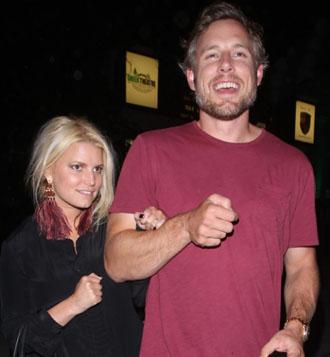 Jessica simpson eric johnson2 babymoon.jpg