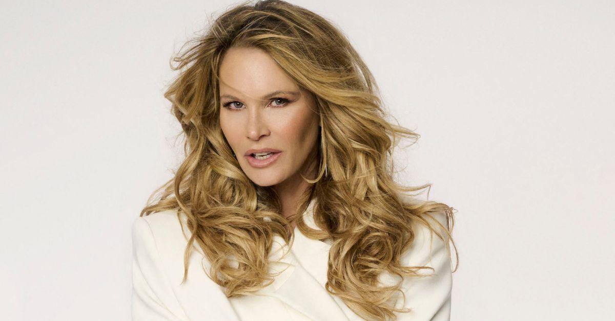 elle macpherson memoir alcohol addiction