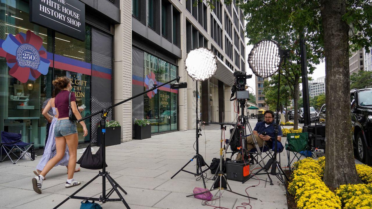 Image of The lack of a primary TV pool left presidential events without shared camera coverage.