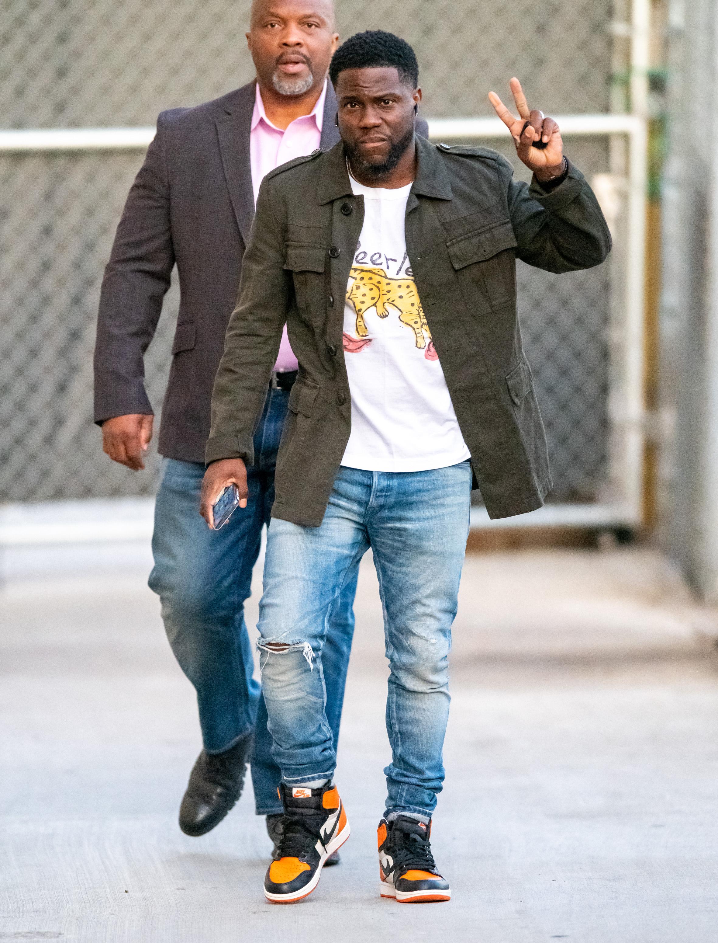 Kevin Hart Showcases His Dance Moves With Daughter Heaven