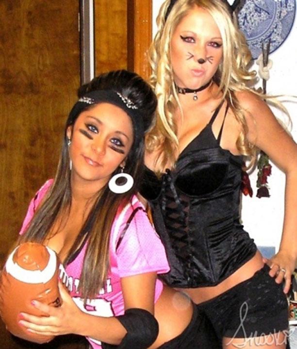 https://media.okmagazine.com/brand-img/nls-C-hK1/0x0/2013/10/halloween-snooki.jpg