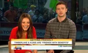 2011__07__Mila_Kunis_Justin_Timberlake_July18newsnea 300×181.jpg