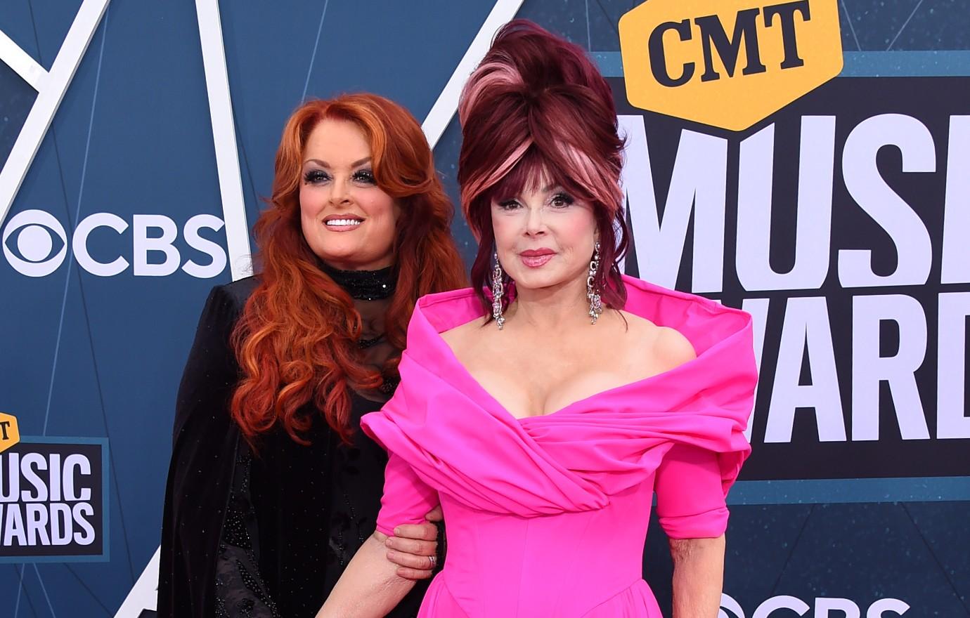 wynonna judd naomi