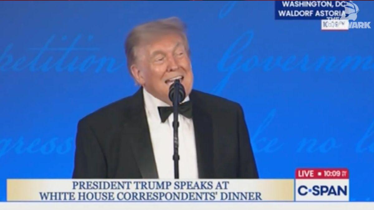 Donald Trump Blasts CNN s Kaitlan Collins For Winning Fake WHCD Award