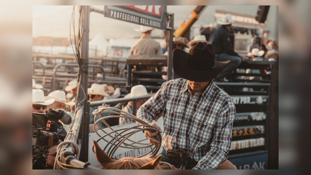 streetwear startup heres exactly where to buy hats wholesale for maximum profit margins