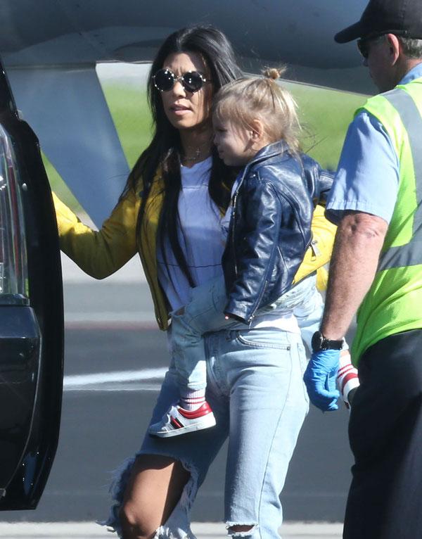 FFN_FF9FF10_Kardashian_Family_012617_52295025