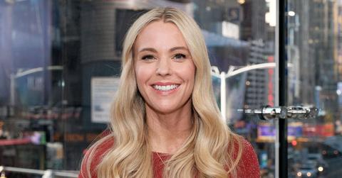 kate gosselin extra tv appearance red shirt long hair