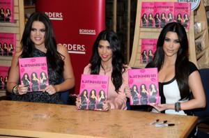 2010__12__5063_Kardashian_Dec3 300×198.jpg