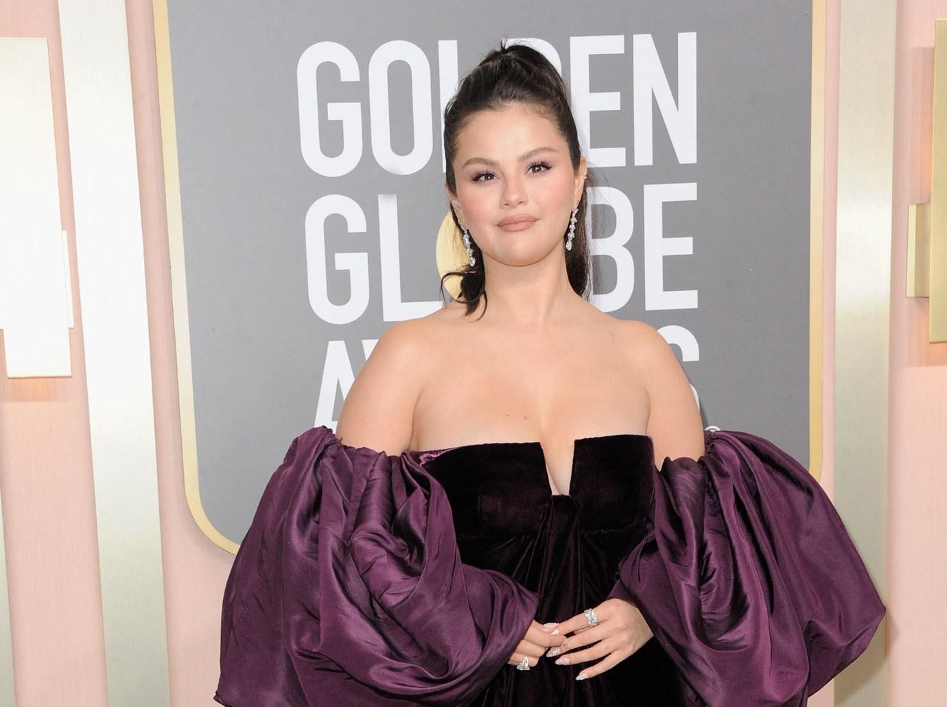 selena gomez explains weight fluctuations hits back body shamers