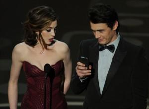 2011__03__James_Franco_Anne_Hathaway_March3newsnea 300&#215;220.jpg