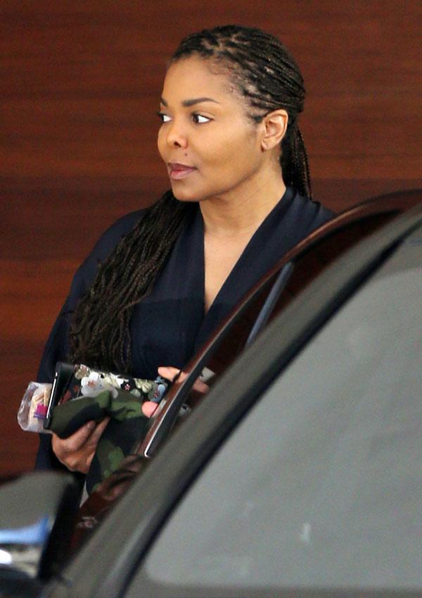 janet jackson baby bump photos