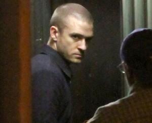 2010__11__5_Timberlake_Justin_110510a 300×243.jpg