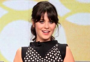 2011__08__Zooey Deschanel New Girl Aug5 300×205.jpg