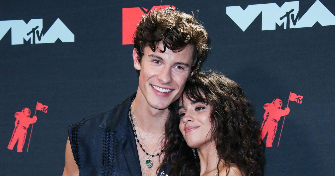 shawn mendes keeps touch camila