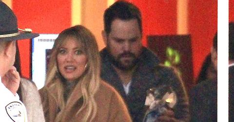 Hilary Duff & Mike Comrie Take Their Son To The Santa House