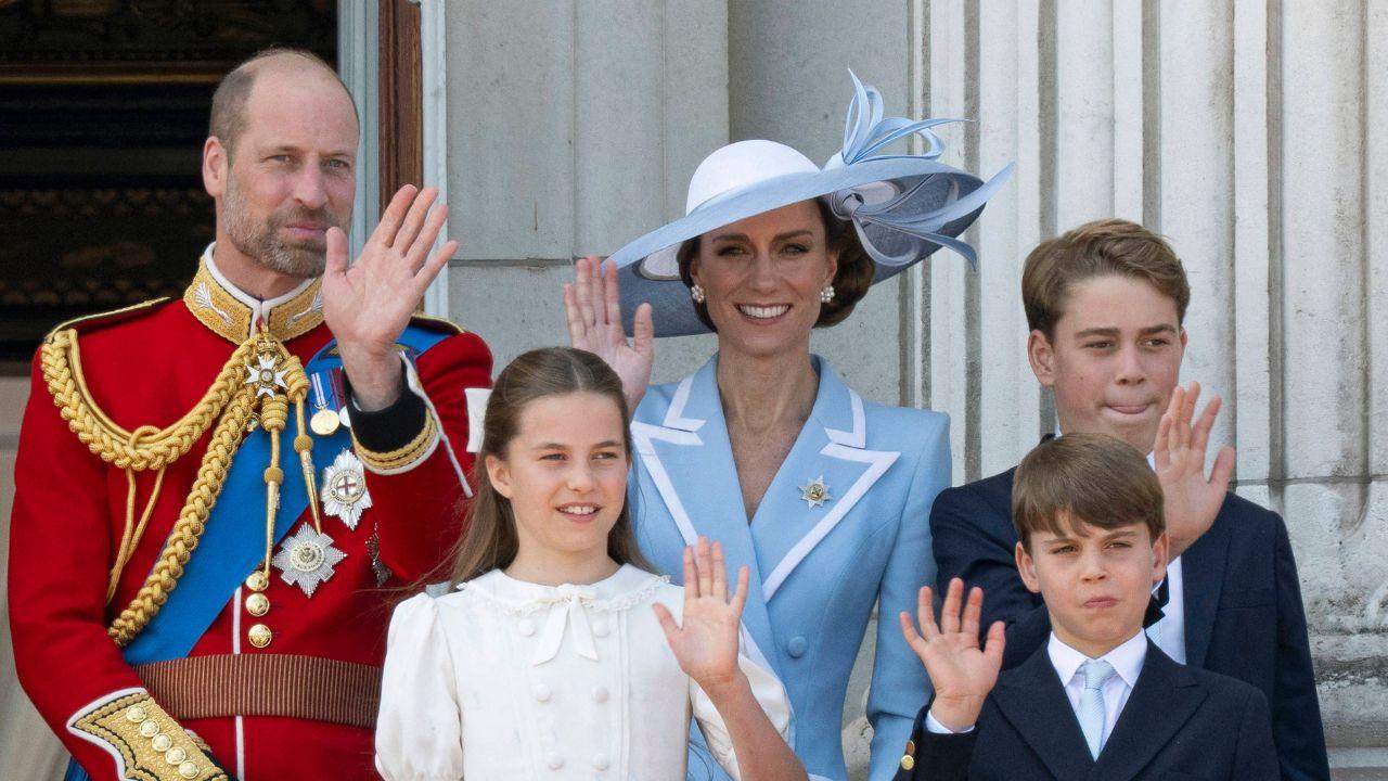 image of Prince William and family 