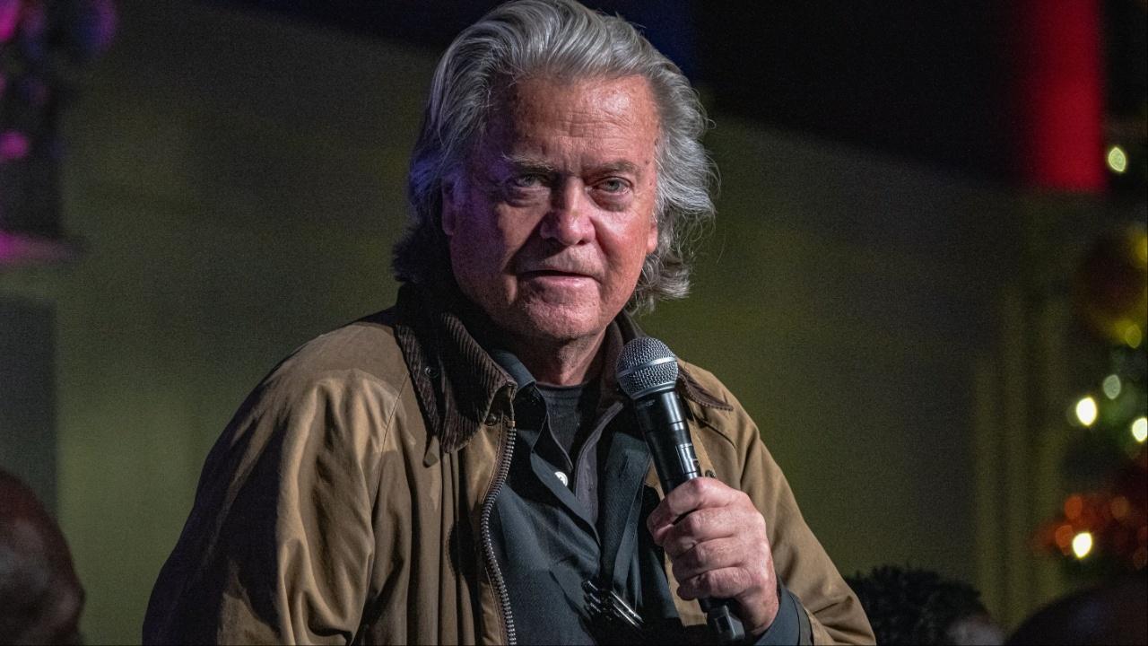Bannon on stage