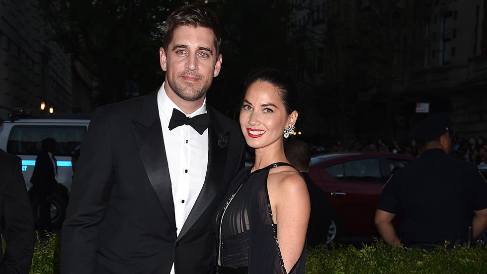 Are Olivia Munn And Aaron Rodgers Engaged?! Get The Details