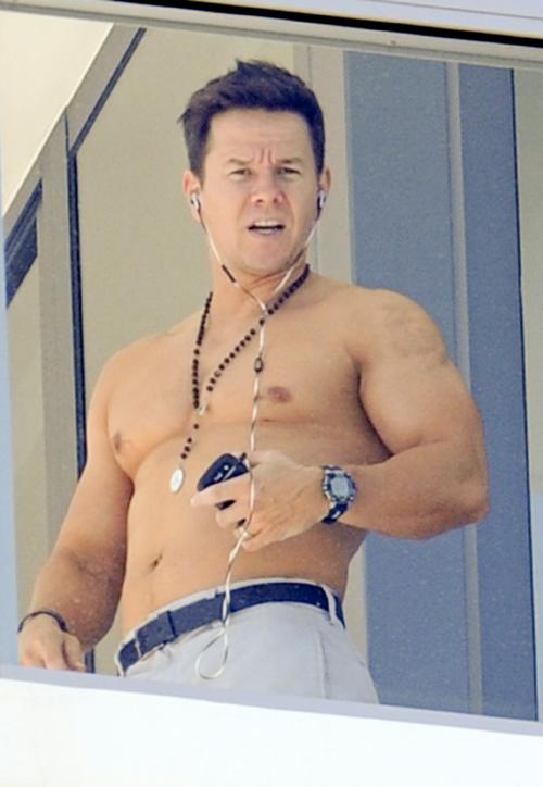 Mark wahlberg april2 799_ _1.jpg