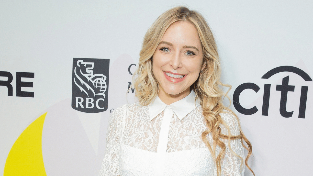 Image of Jenny Mollen said the picture was taken after her son came home after being away for a few days.