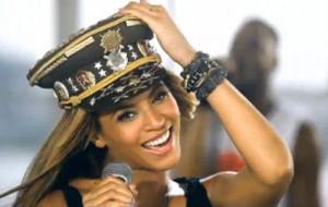 Beyonce oct17newsbt 01.jpg