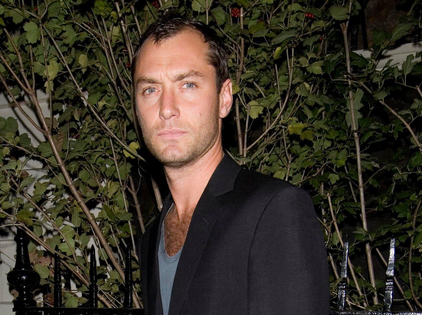 jude law objectified looks frustrating desperate acting career