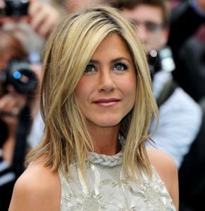 2011__09__Jennifer Aniston Sept12newsbt 291&#215;300.jpg