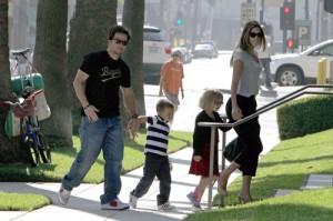 2010__09__Mark_Wahlberg_Sept20_01 300×199.jpg