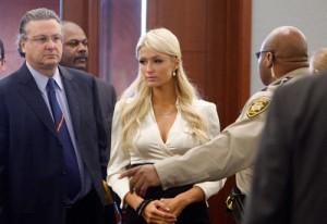 2010__09__Paris_Hilton_Sept20_73 300×206.jpg