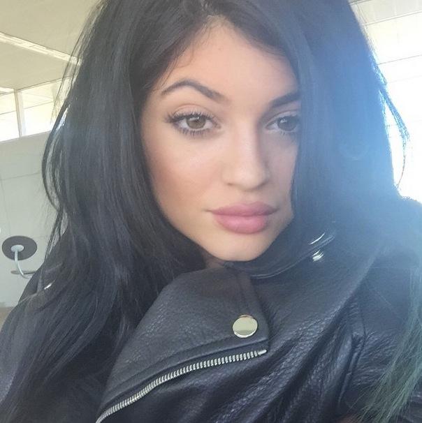 Kylie jenner lips cosmo 09