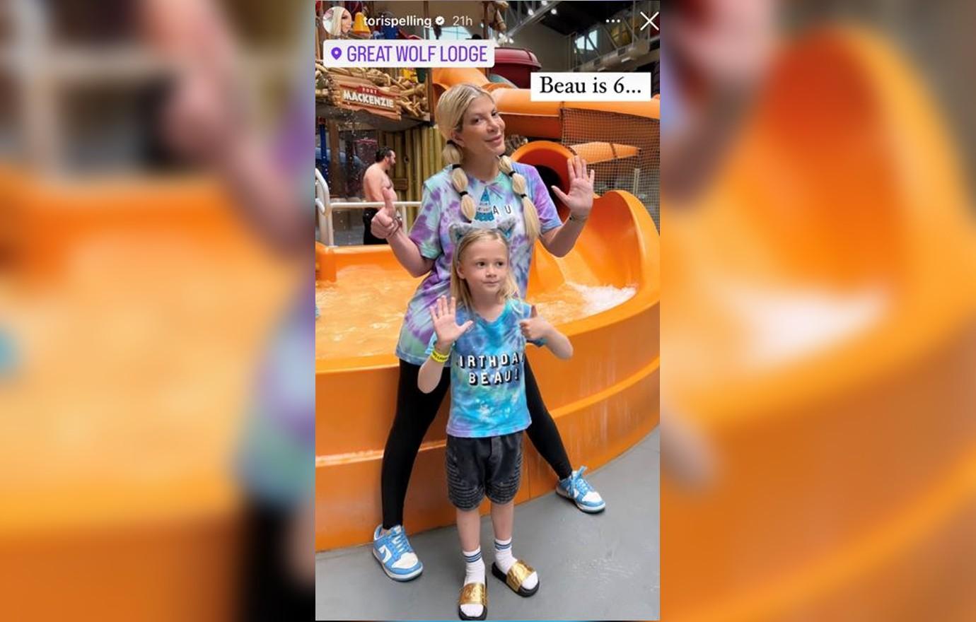 Tori Spelling Smiles With Family To Celebrate Son Beau's Birthday(01)