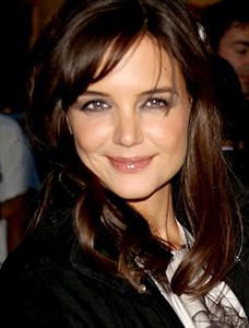 2010__10__KatieHolmes.jpg