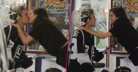 Justin Bieber Selena Gomez Kiss Official Dating Hockey