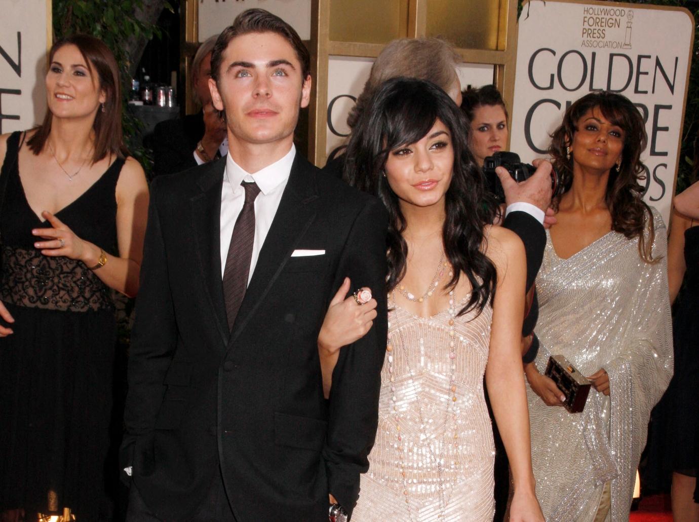 zac efron encouraged date vanessa hudgens high school musical