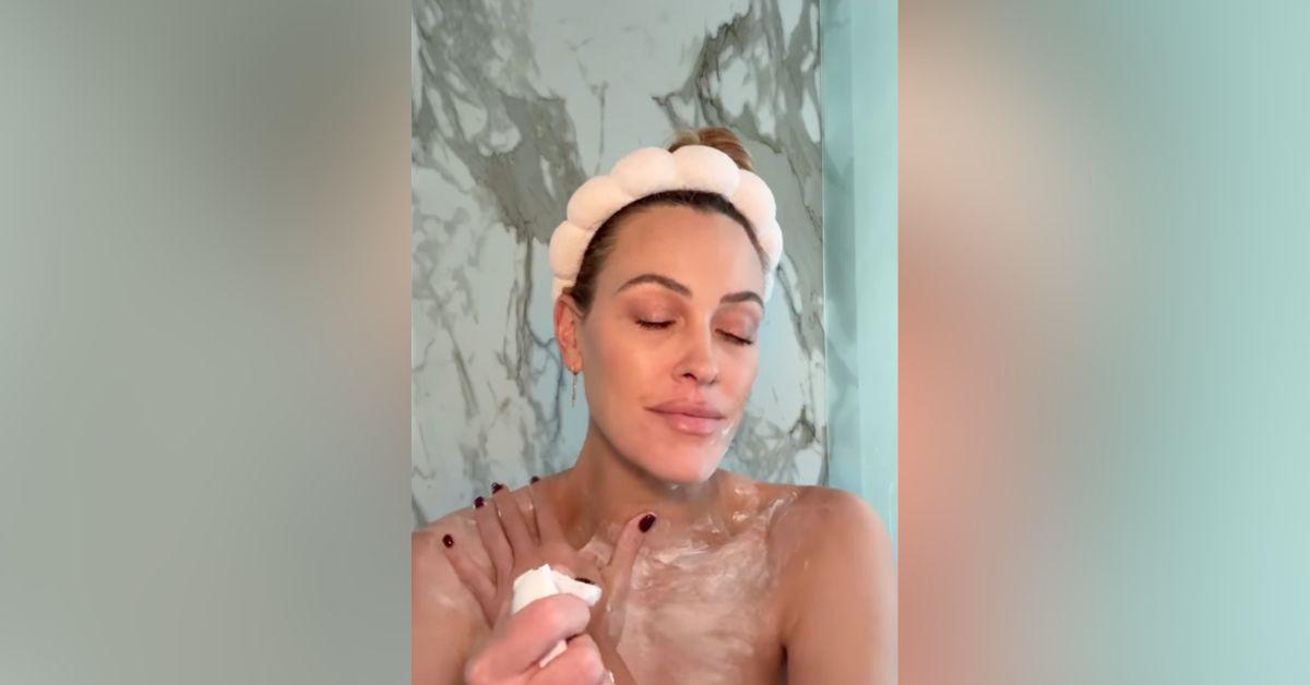 Image of Peta Murgatroyd bared her chest under the water.