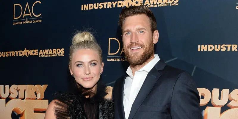 Photo of Julianne Hough and Brooks Laich