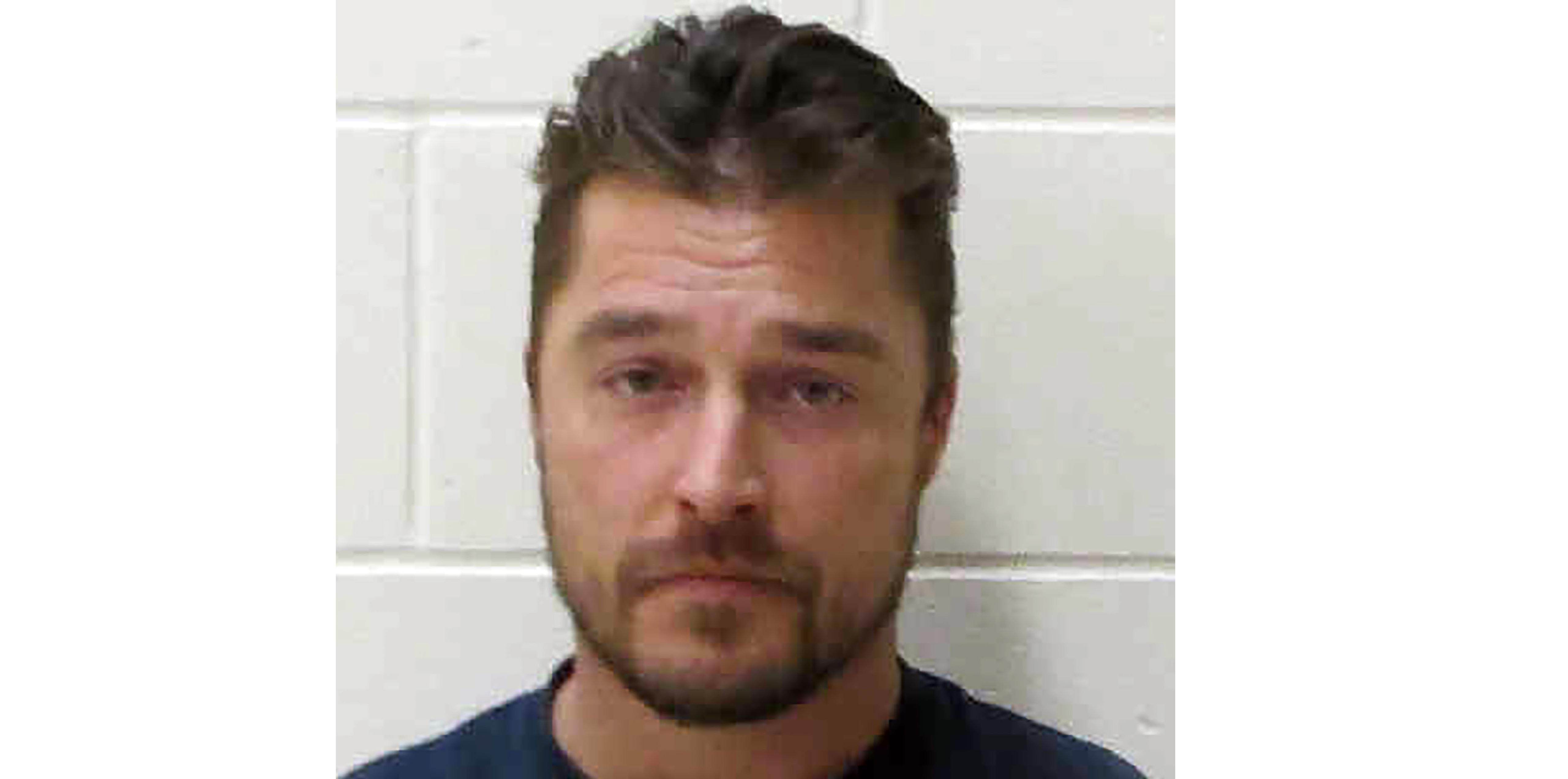 &#8216;Bachelor&#8217; star Chris Soules arrested after fatal crash