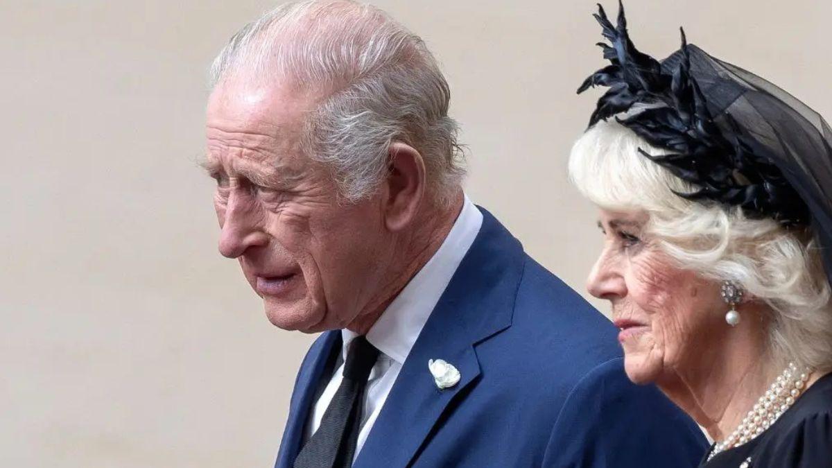 image of royal family 