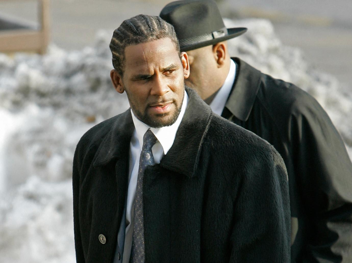 r kelly asks supreme court overturn child minor convictions prison