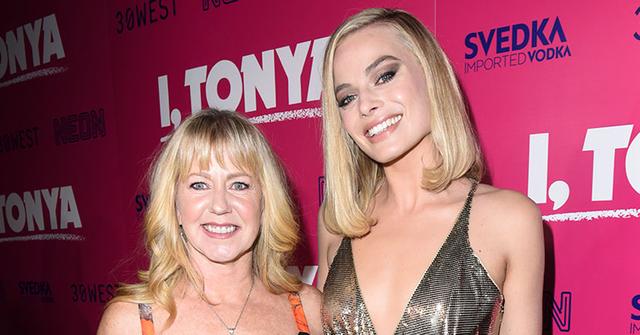 Margot robbie tonya harding red carpet main