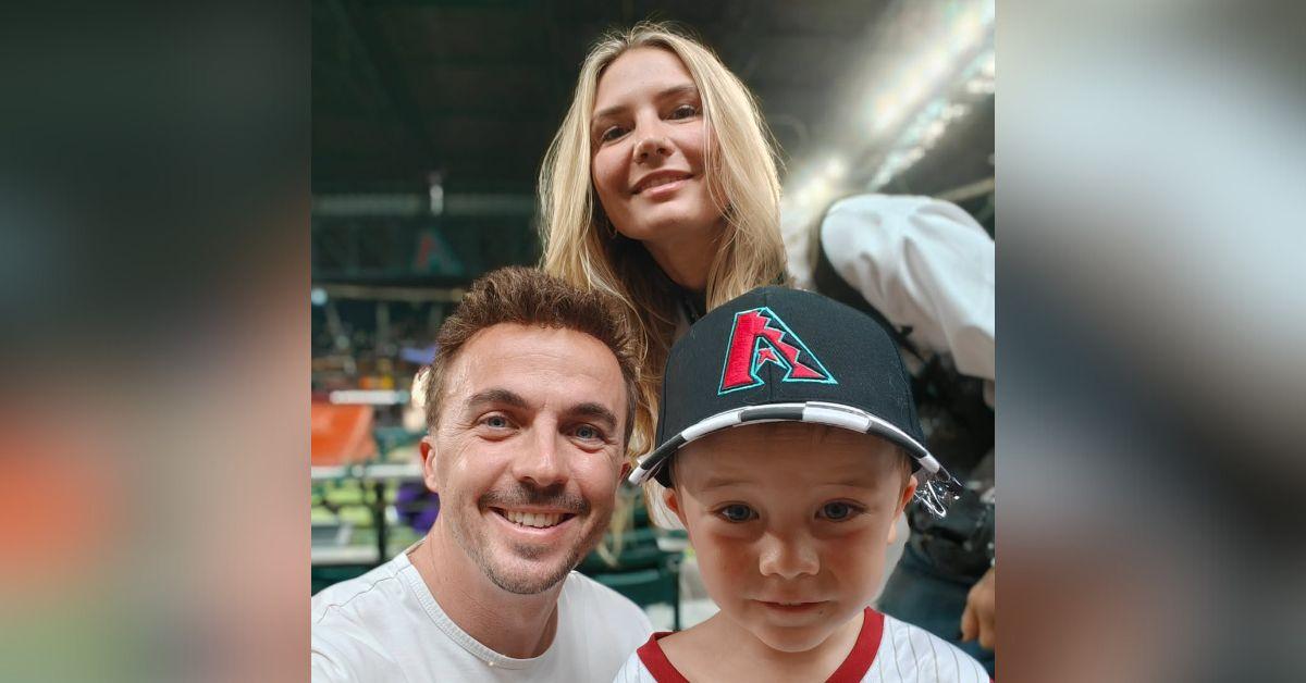 where is frankie muniz now after leaving hollywood