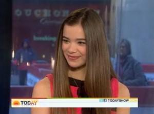 2011__01__Hailee_Steinfeld_Justin_Bieber_Jan13newsnea 300×222.jpg