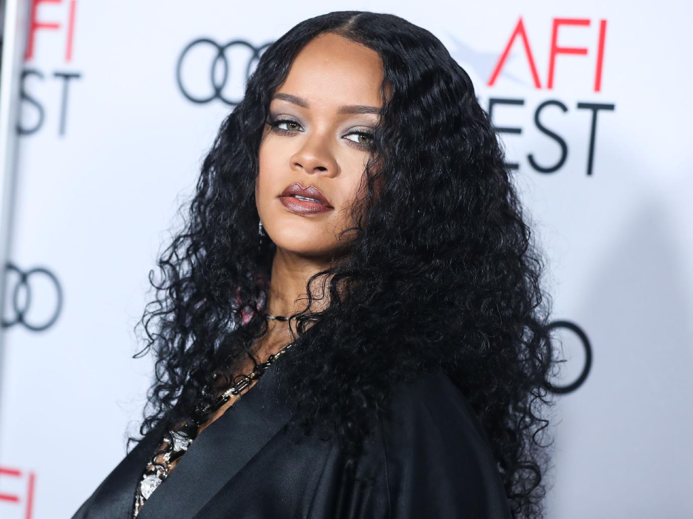 //celebrity side hustle rihanna