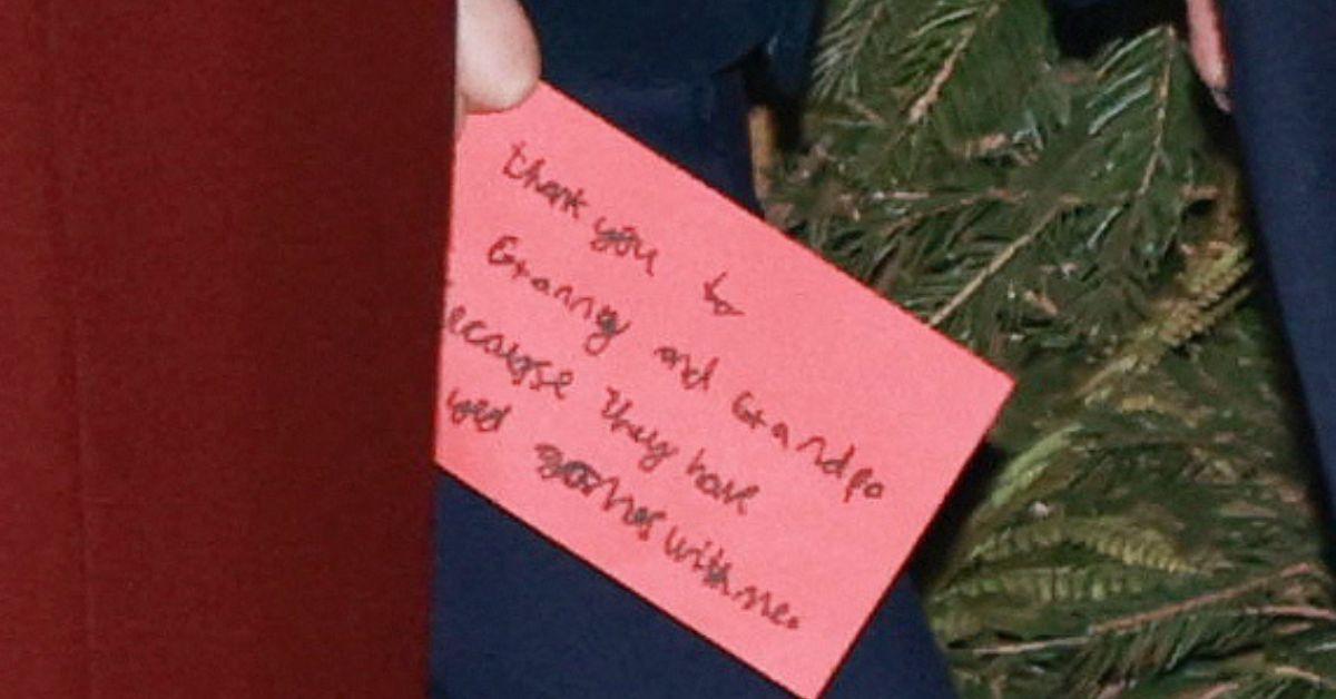 prince louis left message kate middleton parents royal christmas concert