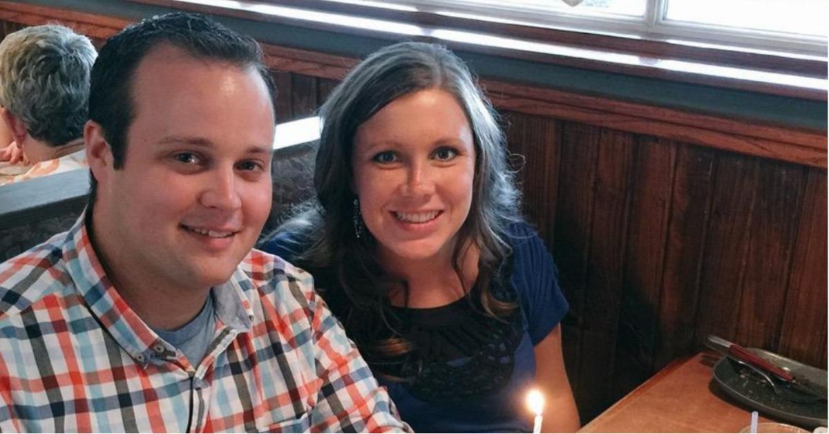 fans drag anna duggar celebrating anniversary josh duggar