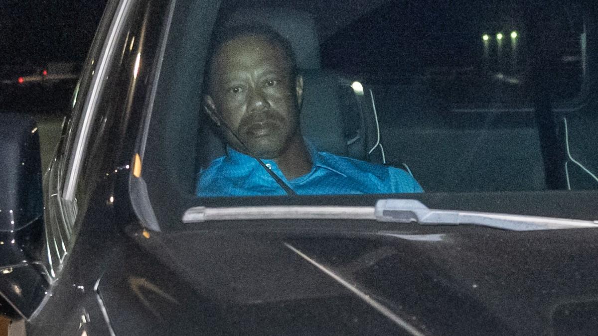 image of Tiger Woods was not hurt after the crash. 