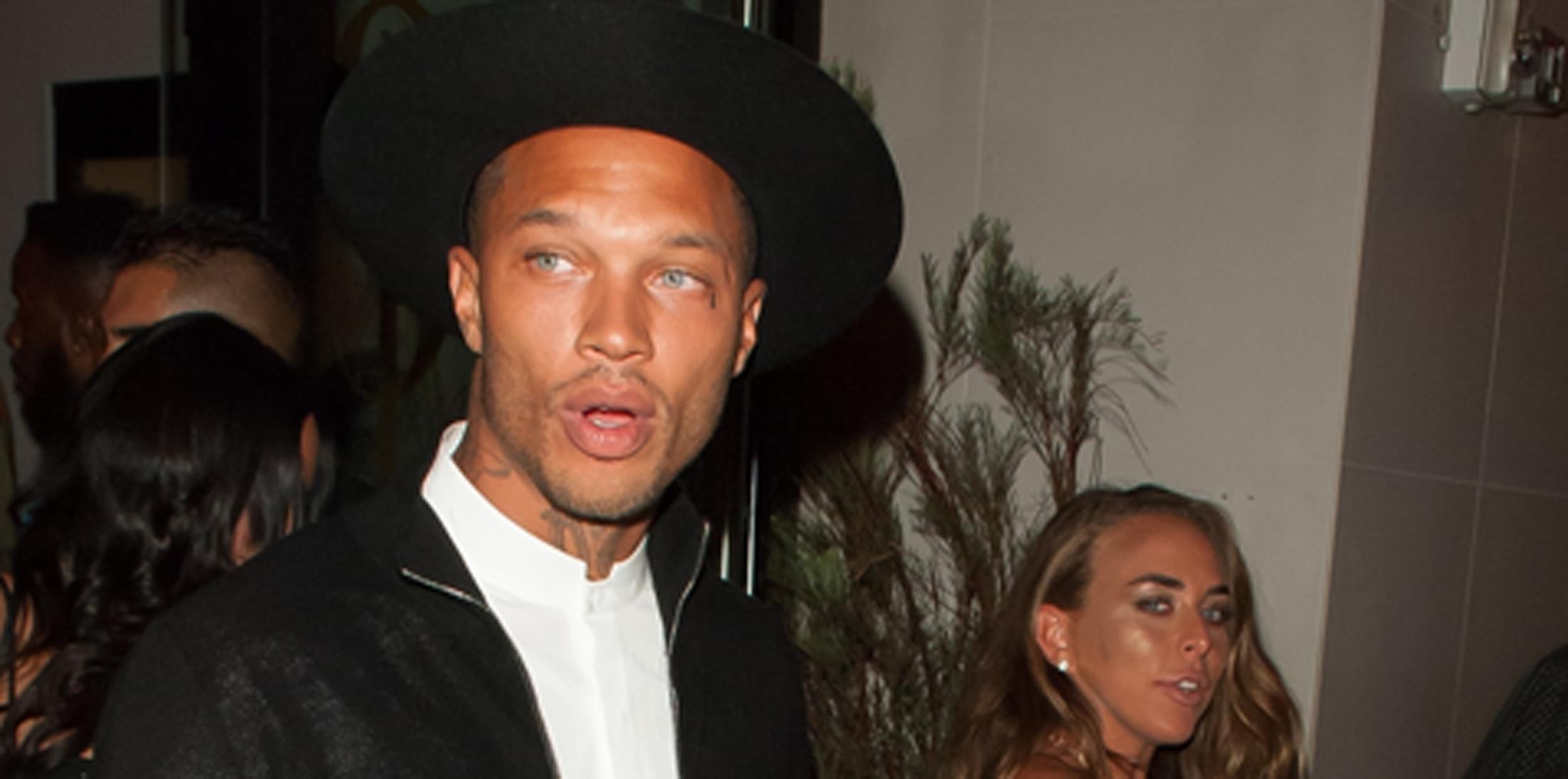 &#8216;Hot Felon&#8217; Model Jeremy Meeks and Chloe Green keep it fashionable in all black