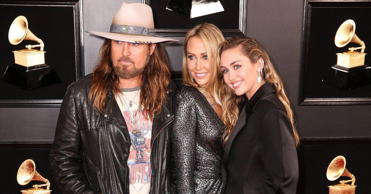 Photo of Billy Ray, Tish and Miley Cyrus