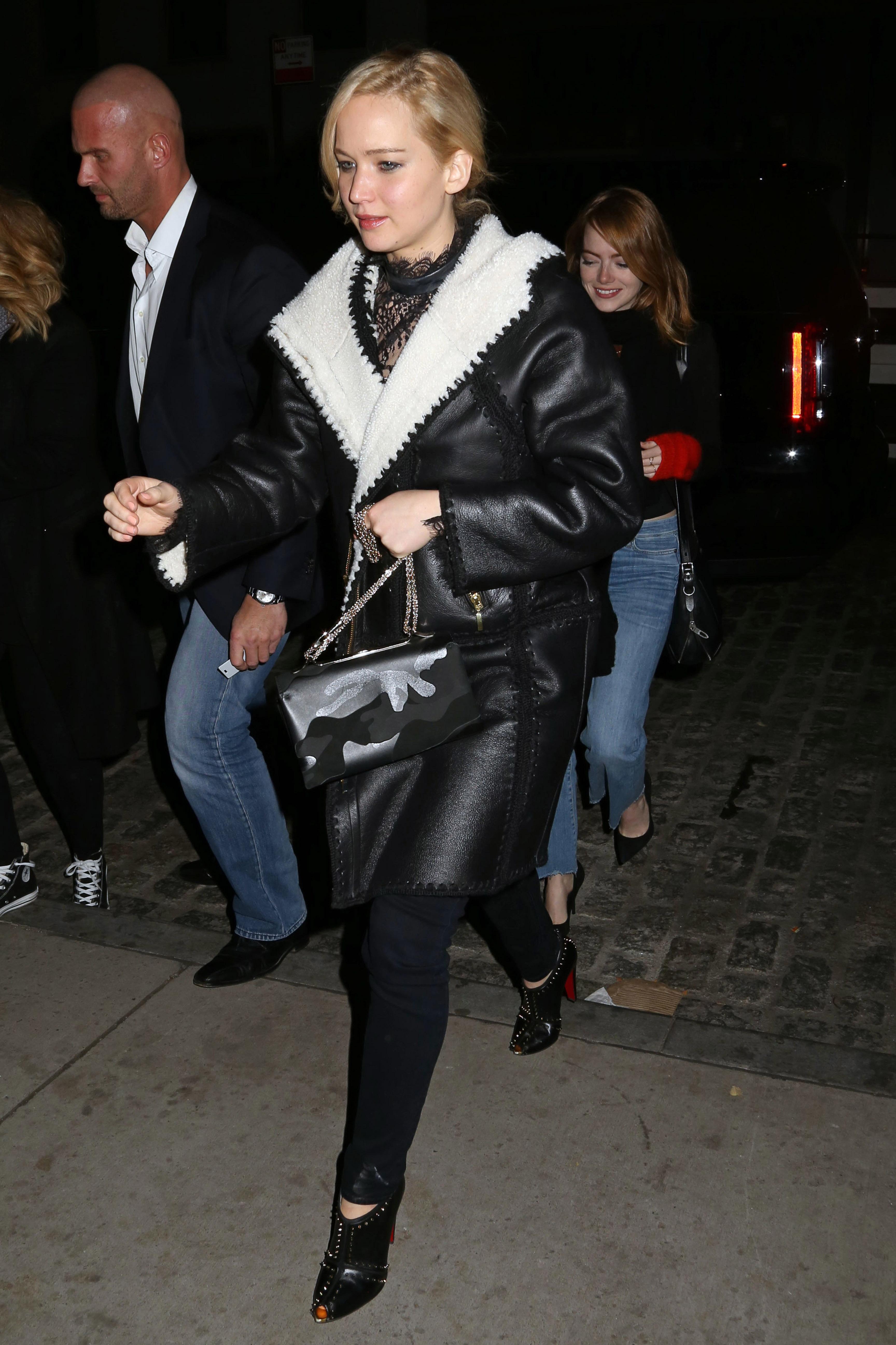 Jennifer Lawrence and Adele dine with Emma Stone at trendy Cosme &#8211; Part 2